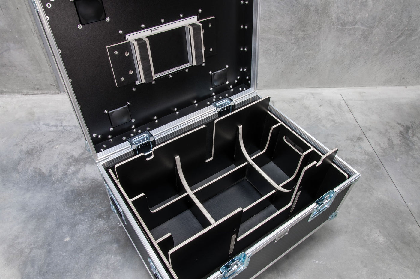 24 x 30 Short Case with Insert for Chain Motors