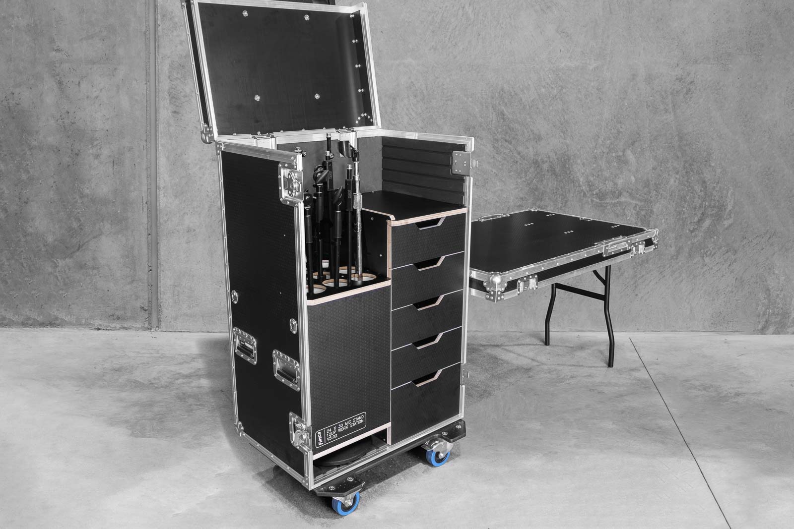 12-UP MIC STAND 24 X 30 CASE | Touring Road Cases | Fiasco Cases ...