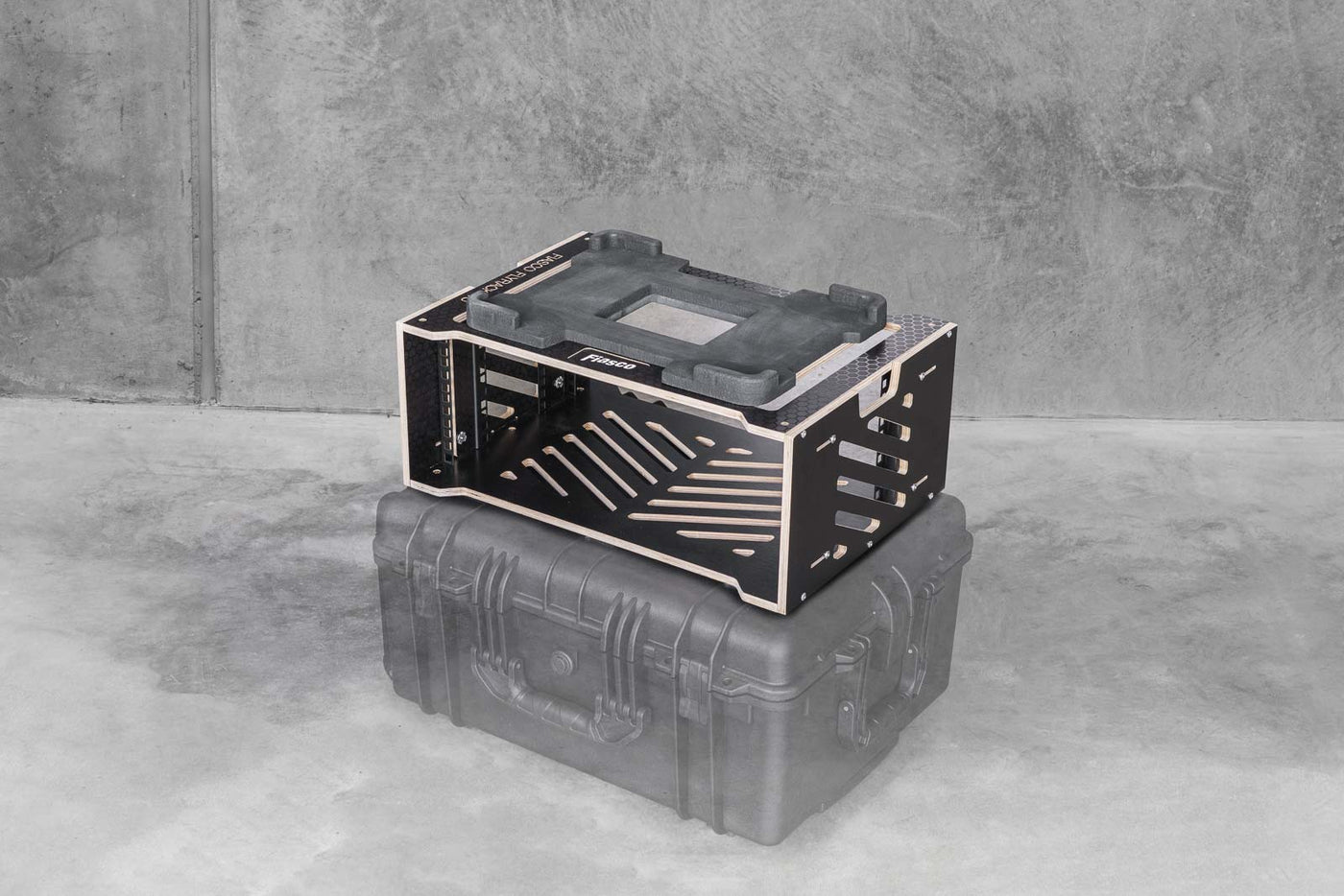 Fiasco Flyrack 4U - Wireless Rack, Tracks Rack, IO Rack for touring ...