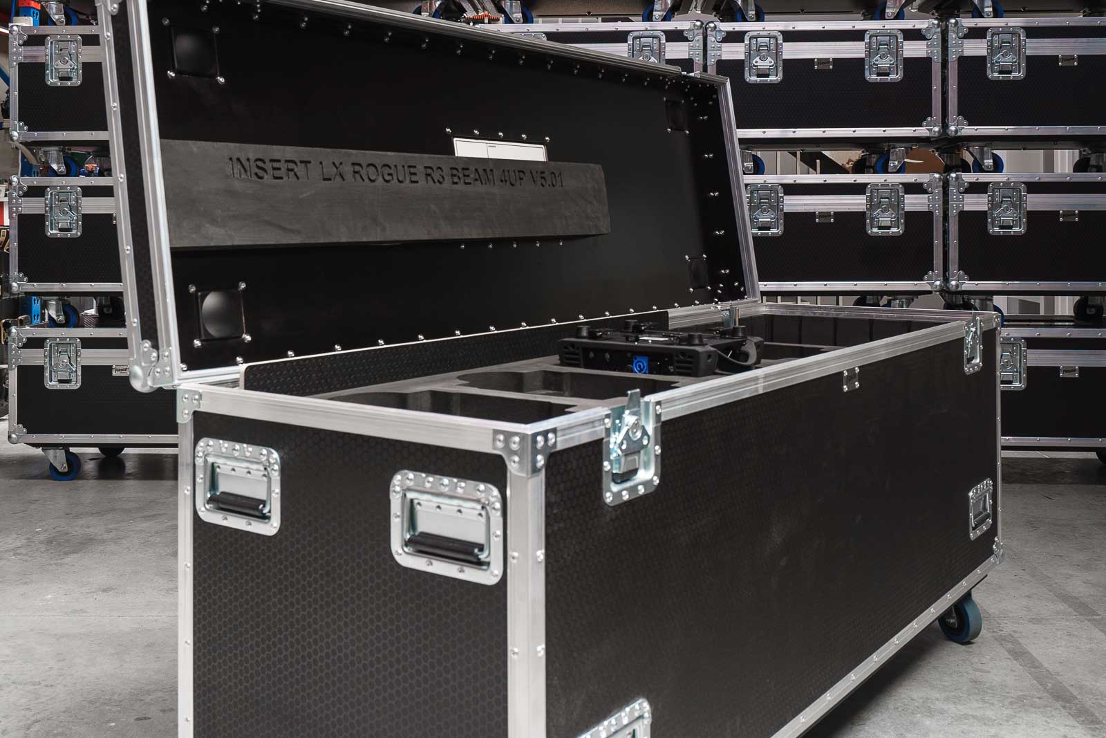 Moving Head Cases | Custom Road Cases | Fiasco Cases – Fiasco Cases USA