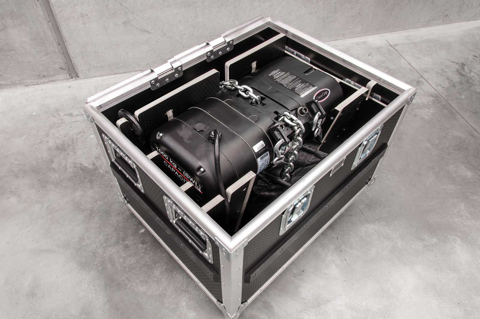Garage Motor Chain Rack Cadillac Chain Motor Cases | Rack Mount Road Case | Fiasco Cases ...