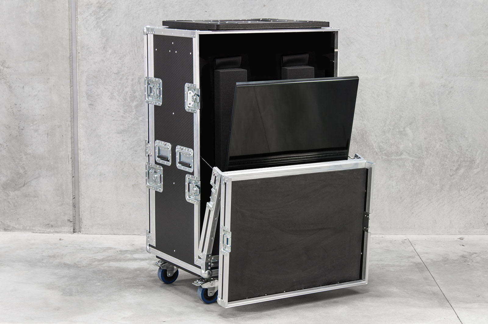 24 x 30 Multi-Fit Screen Case | Road Cases | Fiasco Cases – Fiasco ...