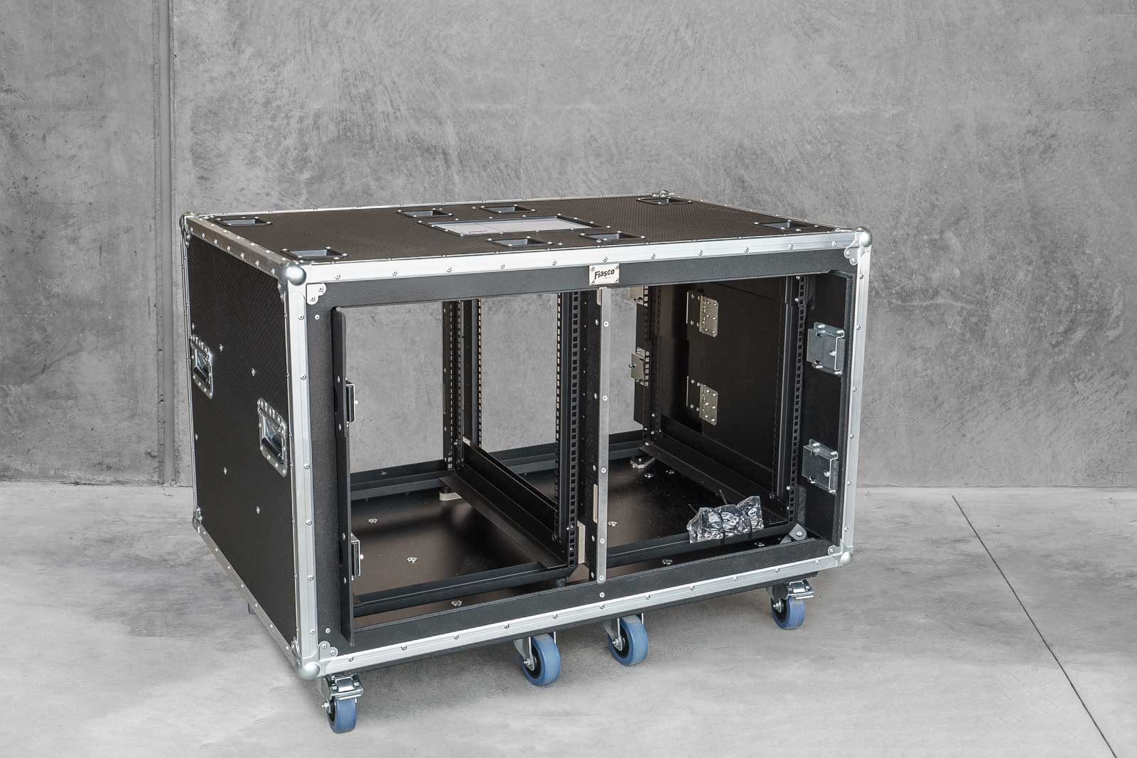 48 x 30 Double SLAM Rack 24U | Touring Road Cases| Fiasco Cases ...