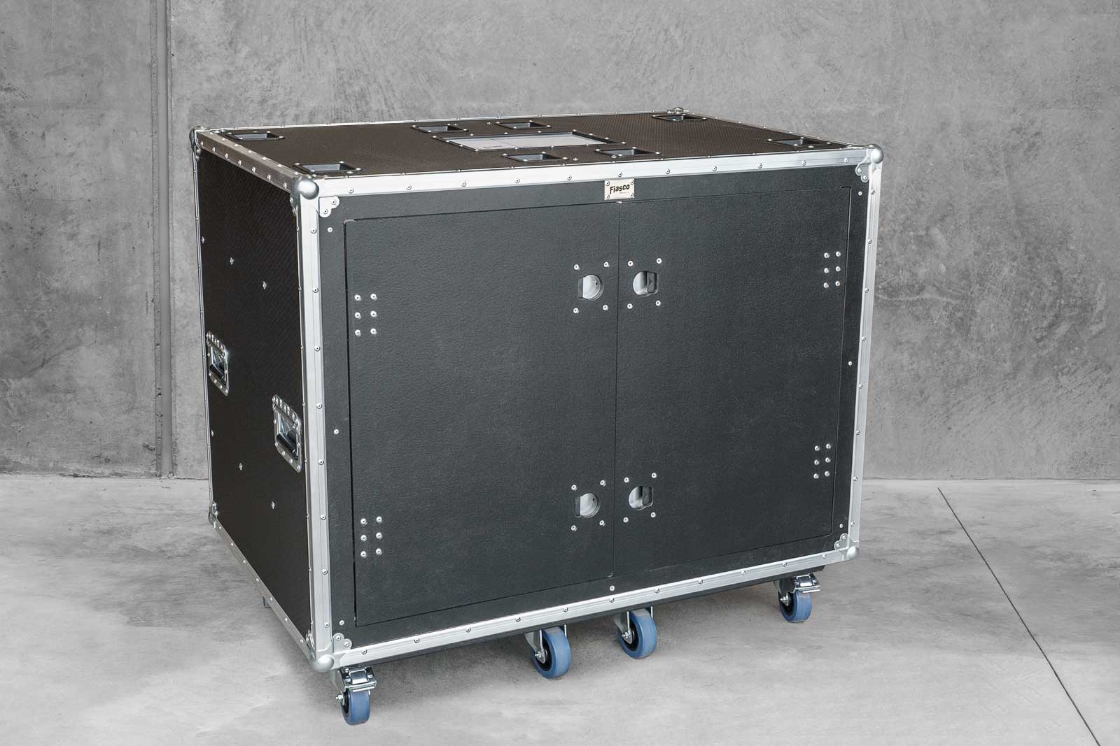 48 x 30 Double SLAM Rack 32U | Touring Road Cases| Fiasco Cases ...
