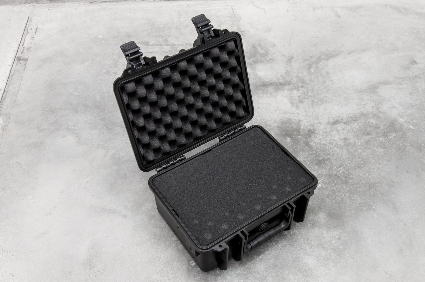 POLYPROOF 9L PROTECTIVE CASE WITH PLUCK FOAM INSIDE